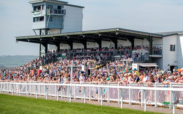 Crowd at Ffos Las Racecourse.