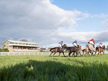 Ffos Las Racecourse | Ffos Las Races | South Wales